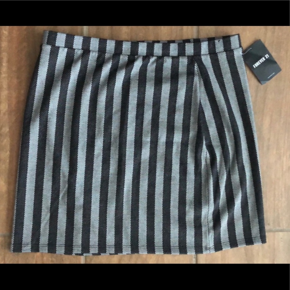 Forever 21 skirt
